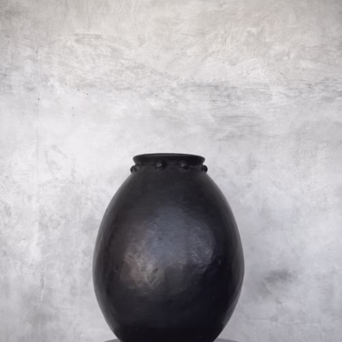 YASA big urn black antique